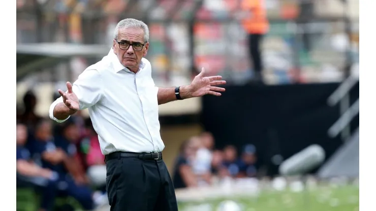 Gregorio Pérez fue el último entrenador de Universitario antes de Comizzo.