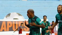 Jefferson Farfán firmó por Alianza después del fallo del TAS.