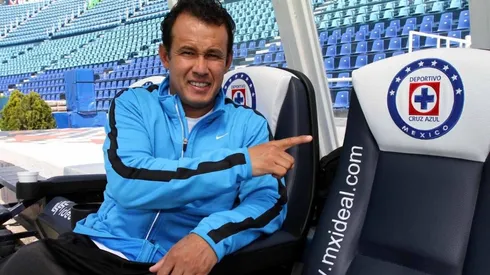 Juan Reynoso fue campeón con Cruz Azul y ahora busca el mismo título como entrenador.