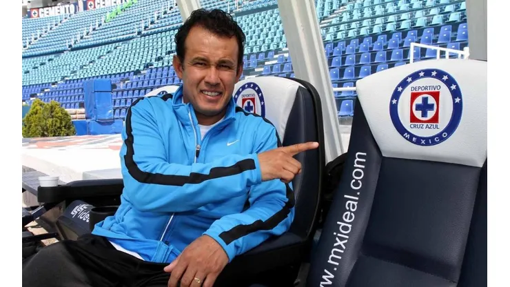Juan Reynoso fue campeón con Cruz Azul y ahora busca el mismo título como entrenador.