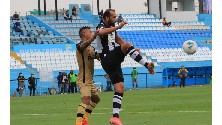 Hernán Barcos es uno de los delanteros de Alianza Lima.