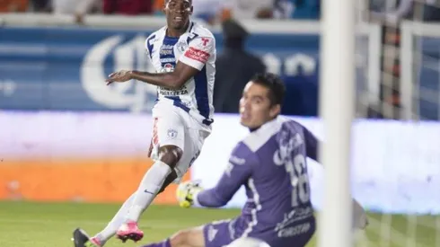 Cristian Penilla es ecuatoriano y tiene 29 años.