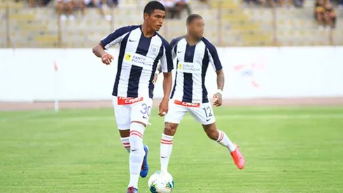 Aguilar es lateral derecho y tiene solo 17 años.