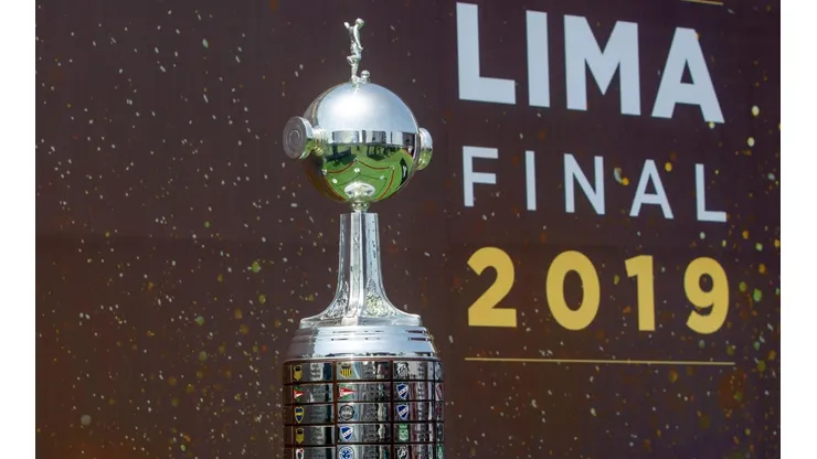 La Copa Libertadores, un trofeo que contó con varios jugadores de Perú levantándola (Foto: Getty Images).