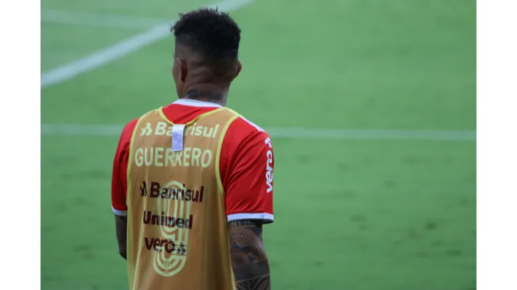 Paolo Guerrero ingresó a los 22' de la segunda parte.