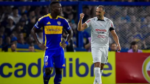 Hernán Barcos se vistió de héroe en La Bombonera de Argentina.