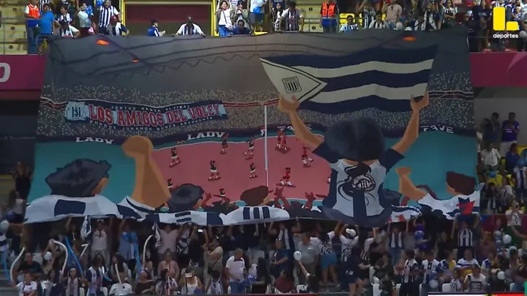 Homenaje al equipo de vóley de Alianza Lima