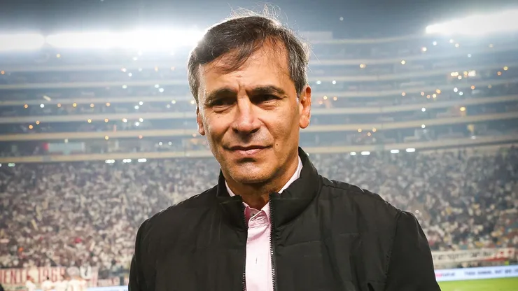 Fabián Bustos, entrenador de Univeristario.