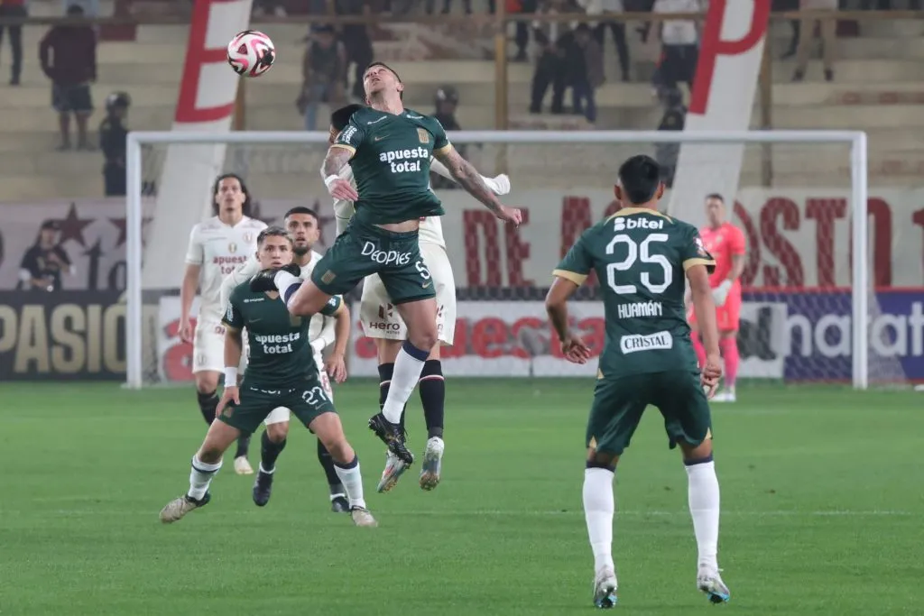 Universitario de Deportes vs. Alianza Lima. (Foto: Andina).