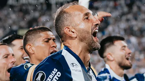 Hernán Barcos celebrando.