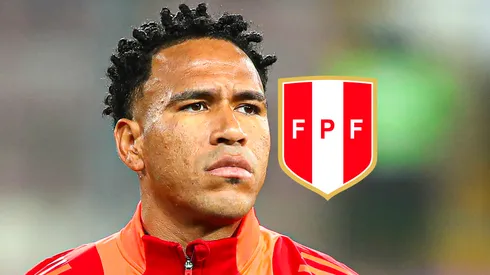 Pedro Gallese y el escudo de Perú.