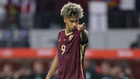 Jhonder Cádiz, delantero de la selección de Venezuela, perjudicado por FIFA.