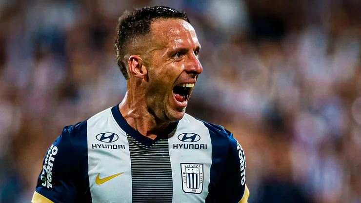 Pablo Lavandeira jugando en Alianza Lima.