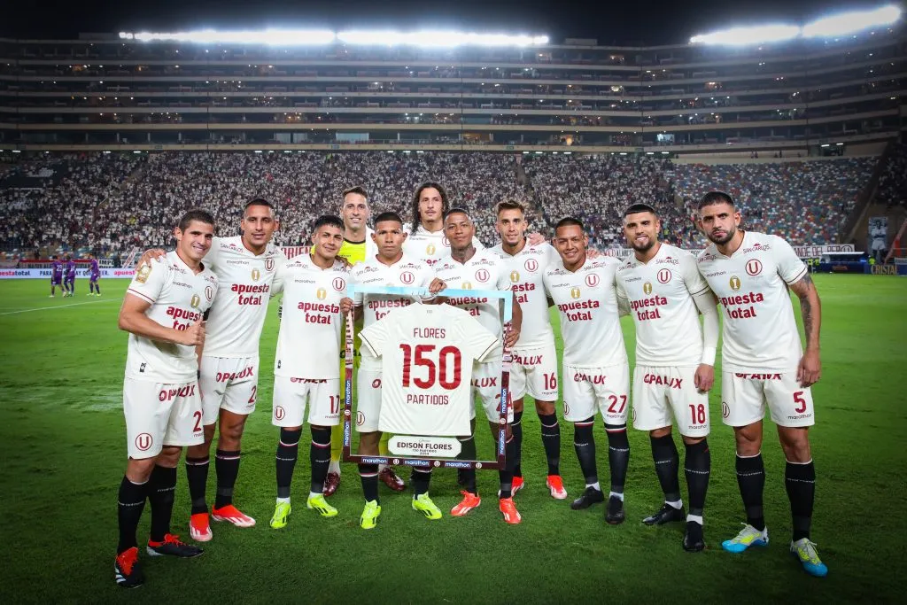 Flores ya tiene más de 150 partidos con Universitario (X @Universitario).