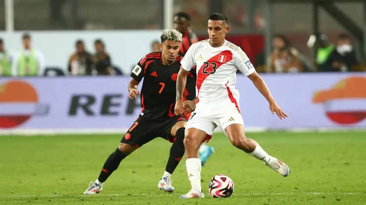 Álex Valera, en su paso por la Selección Peruana.