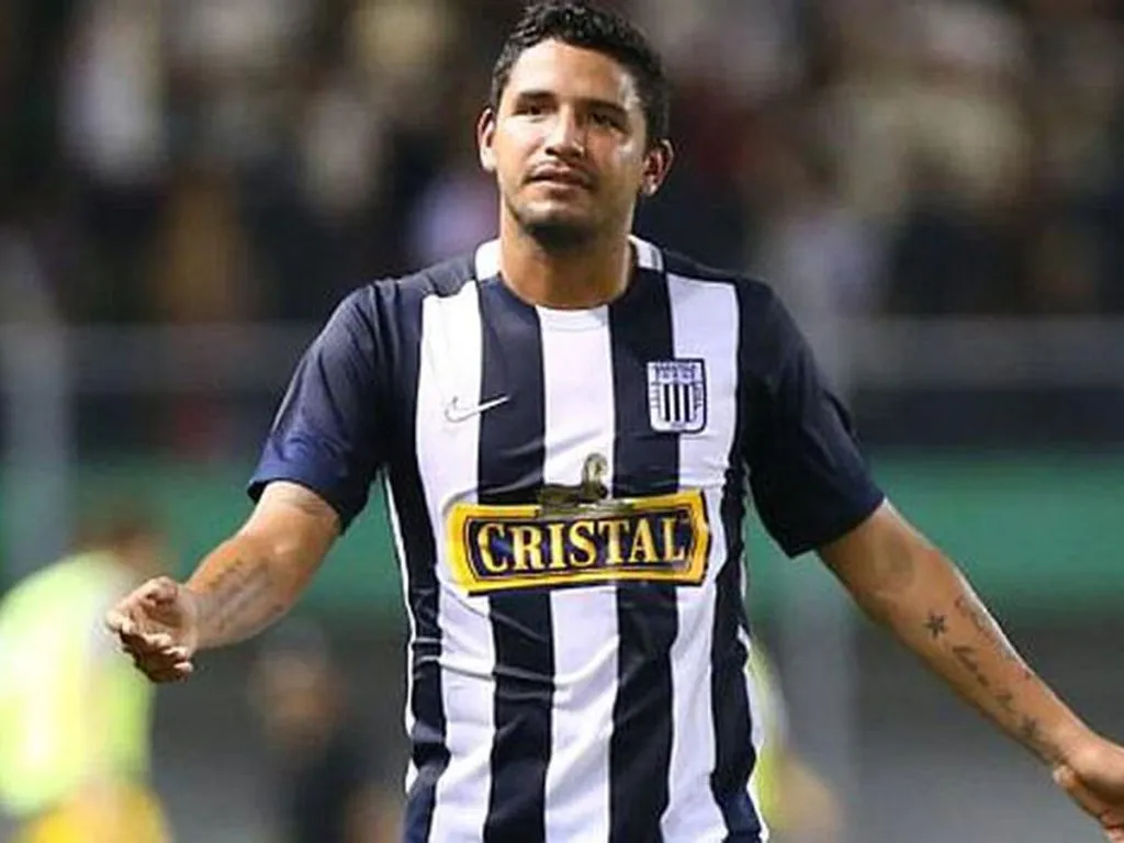 Reimond Manco cuando jugaba en Alianza Lima. (Foto: Difusión).