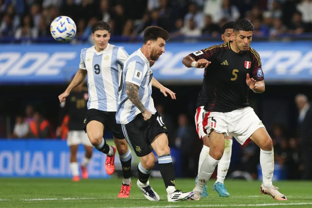 Argentina vs. Perú en La Bombonera. (Photo by Daniel Jayo/Getty Images)