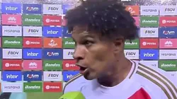 Paolo Guerrero mostró su furia por el arbitraje.