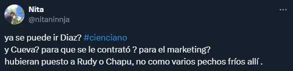 Hubo críticas a Cristian Díaz por no poner a Cueva (X @nitaninnja).