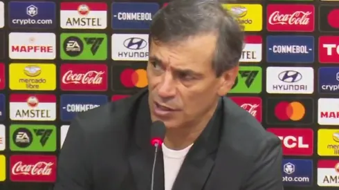 Fabián Bustos, entrenador de Universitario.