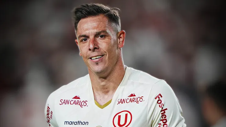 Diego Churín y Universitario.