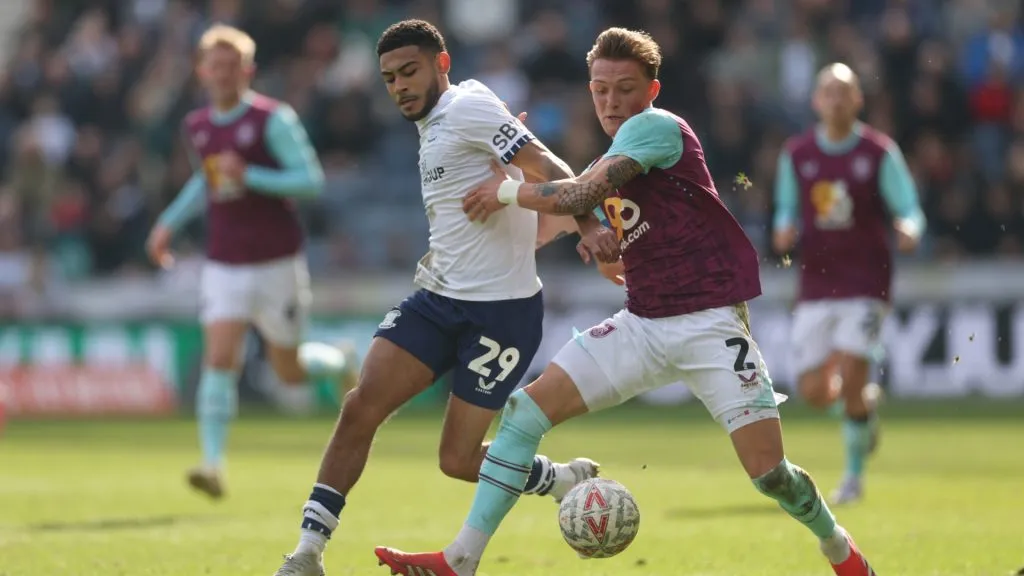 Oliver Sonne, jugando para el Burnley en el Championship (Getty Images).