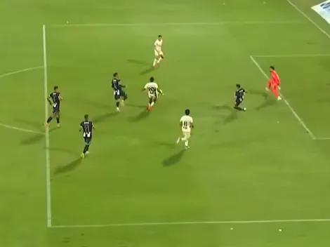 El impresionante gol que Alex Valera se perdió solo contra Guillermo Viscarra