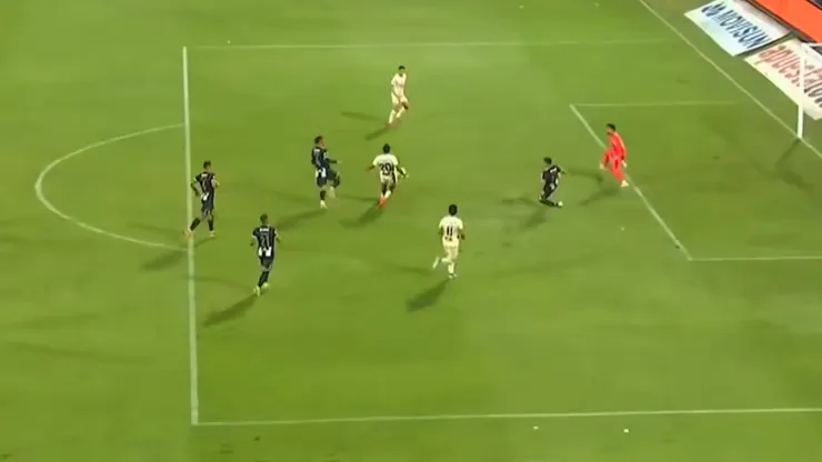 Gol claro que Alex Valera falló.