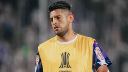 Carlos Zambrano calentando.