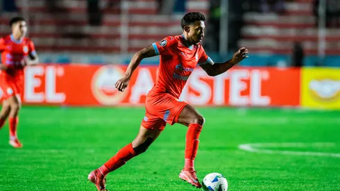 Christofer Gonzales vs. Bolívar.