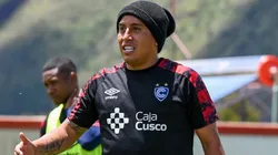 No hay una definición respecto al futuro de Christian Cueva en Cienciano.