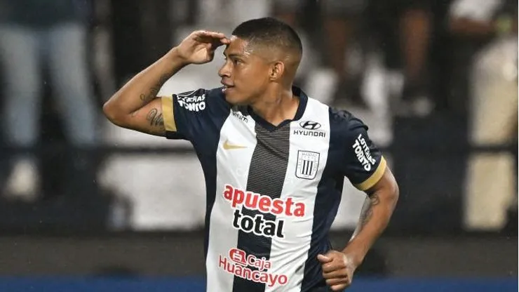 Alianza Lima se enfrenta a Sao Paulo por la Copa Libertadores 2025.