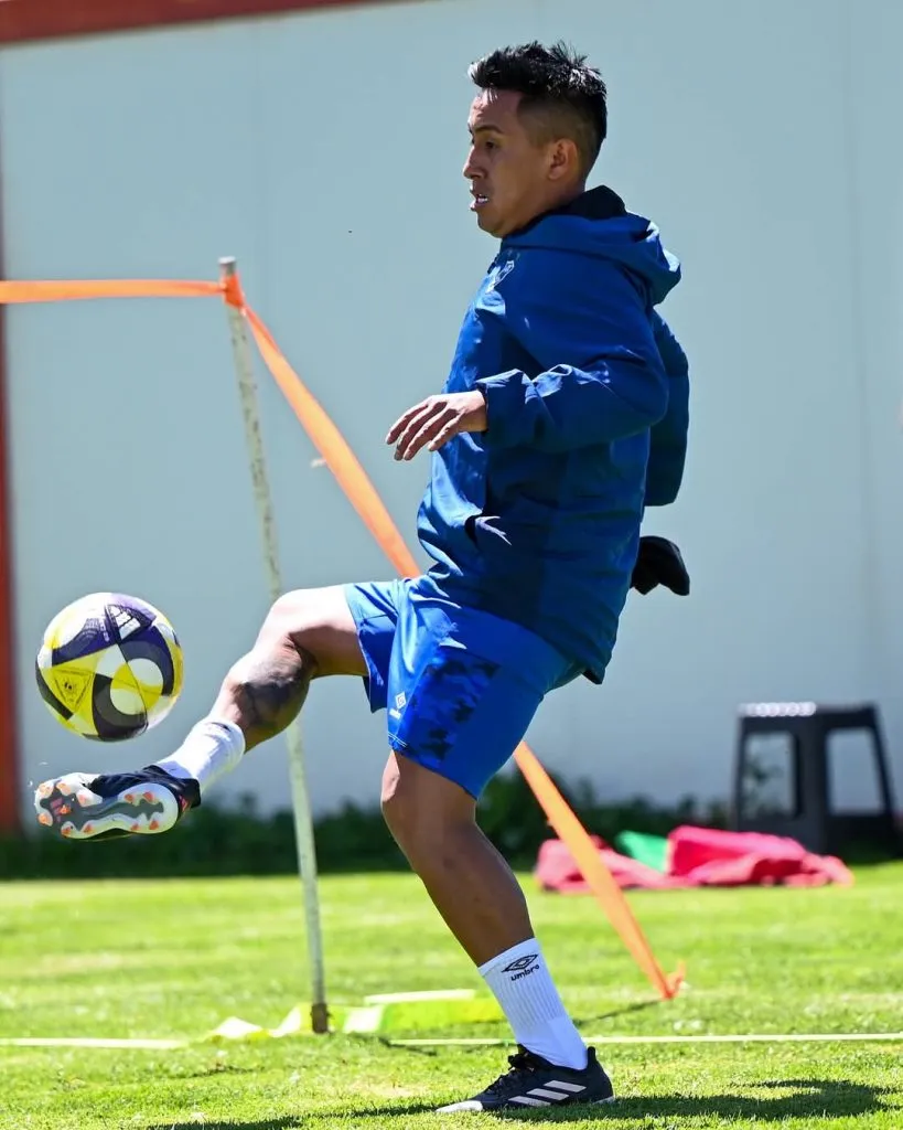 Christian Cueva entrenando. (Foto: Cienciano).