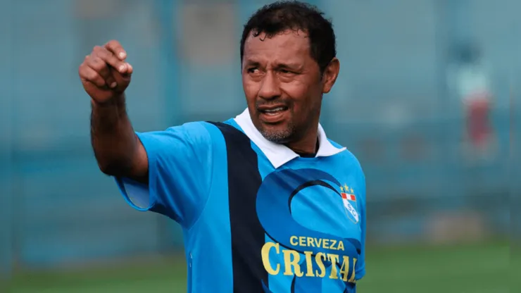 El exfutbolista de Sporting Cristal se refirió a la elección de entrenador que deberá hacer la dirigencia.