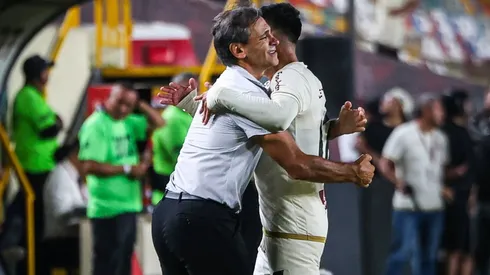 Fabián Bustos podría irse de Universitario.