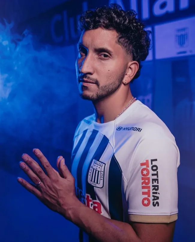 Presentación de Jean Pierre Archimbaud. (Foto: Alianza Lima).