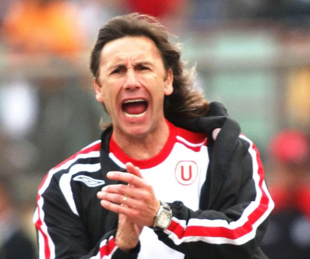 Ricardo Gareca durante su etapa en Universitario (Andina).