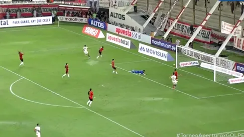 Álex Valera empató ante Melgar.