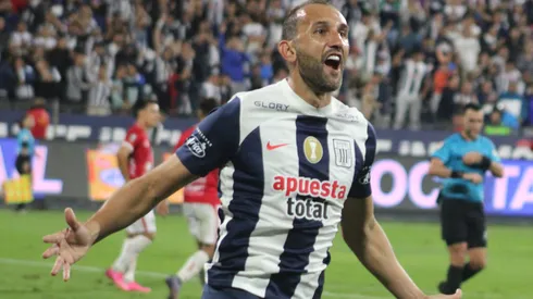 Hernán Barcos, delantero de Alianza Lima.