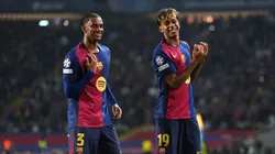 Lamine Yamal festeja su tanto en la goleada por 4-0 de Barcelona ante Borussia Dortmund en el juego de ida de los cuartos de final de la UEFA Champions League 2024-2025.