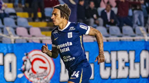 Paolo Guerrero silencia críticas y demuestra ser crack
