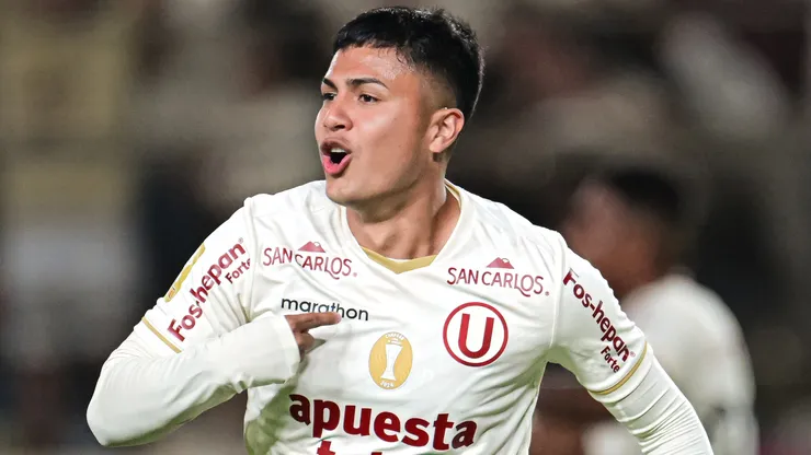 Universitario venció a Melgar y persigue la cima del Apertura 2025.