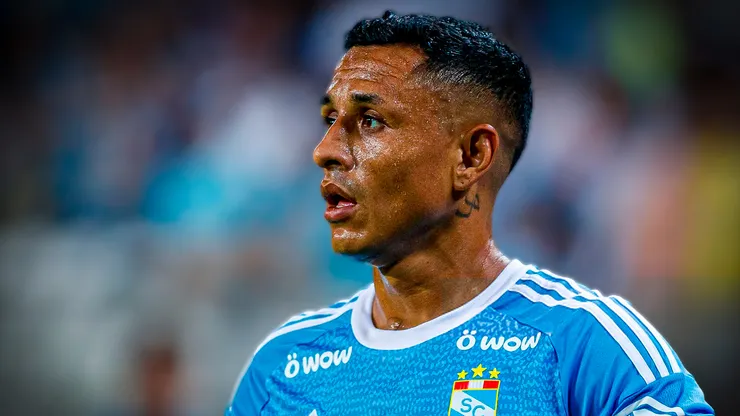 Sporting Cristal y Yoshimar Yotún.