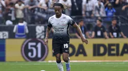 André Carrillo en Corinthians.