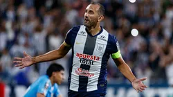 Hernán Barcos no podrá jugar hoy en Alianza Lima ante Cienciano.