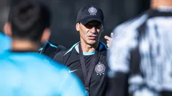 Fabián Bustos en un entrenamiento con Olimpia.