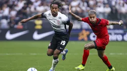 André Carrillo vs. Sport Recife.