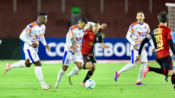 Melgar ganó en Arequipa ante Academia Puerto Cabello.