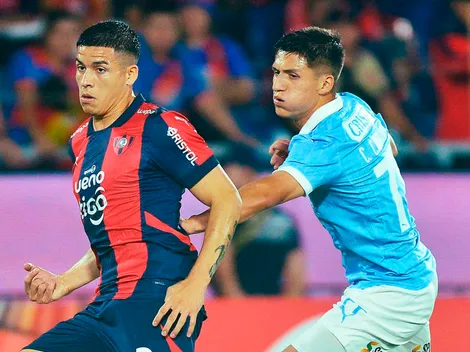 Hinchas de Cristal se hartaron y piden a Autuori que lo bote