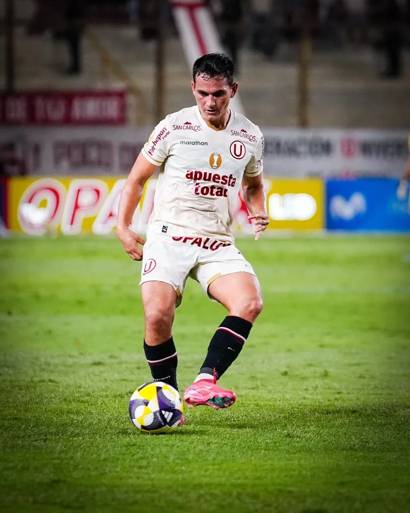 Jairo Vélez en Universitario. (Foto: Universitario).